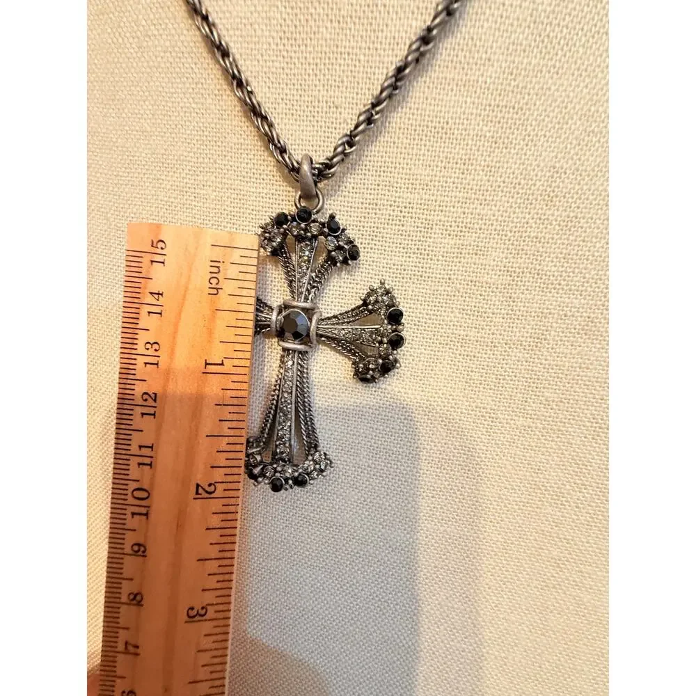 Vintage Silver Tone Black Rhinestone Cross Necklace 16”